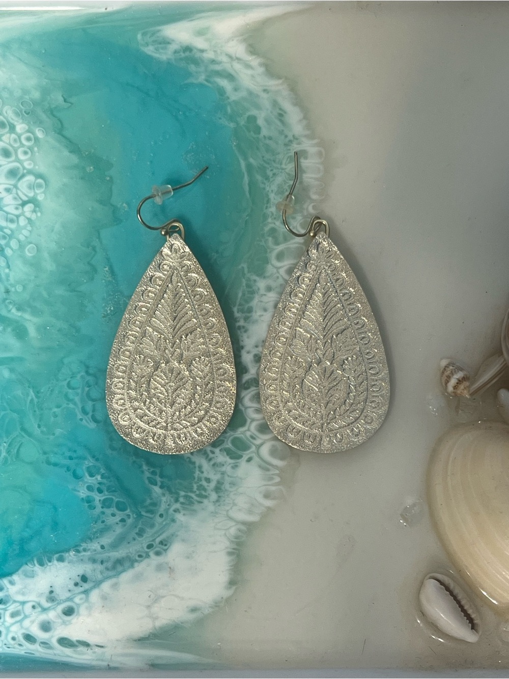Spartina 449 Gold Leather Embossed Teardrop Dangle Earrings Floral NWOT